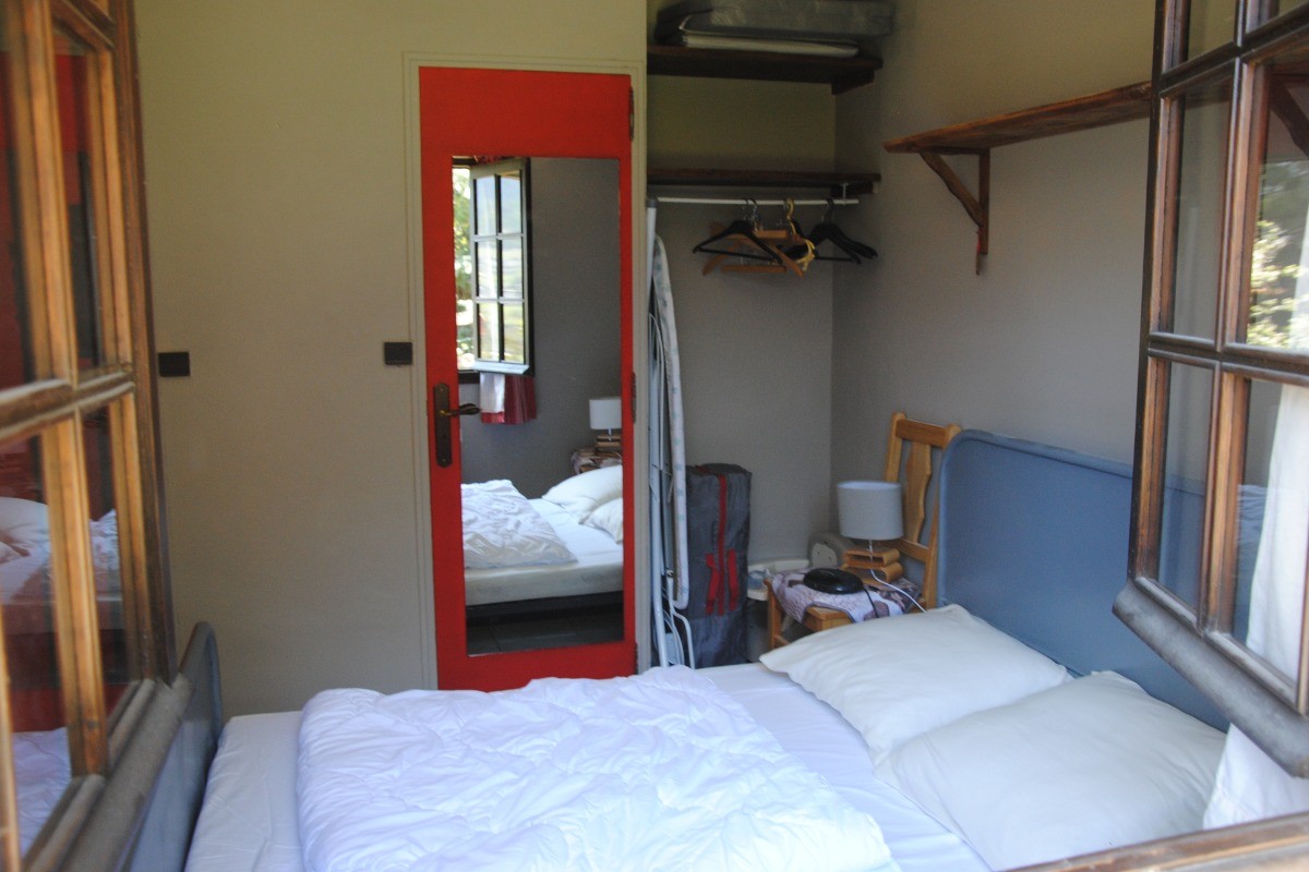 chambre indépendante , vue sur montagne et jardin