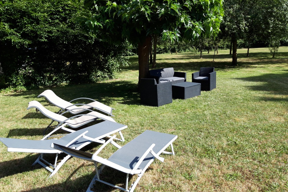 coin bronzage, repos