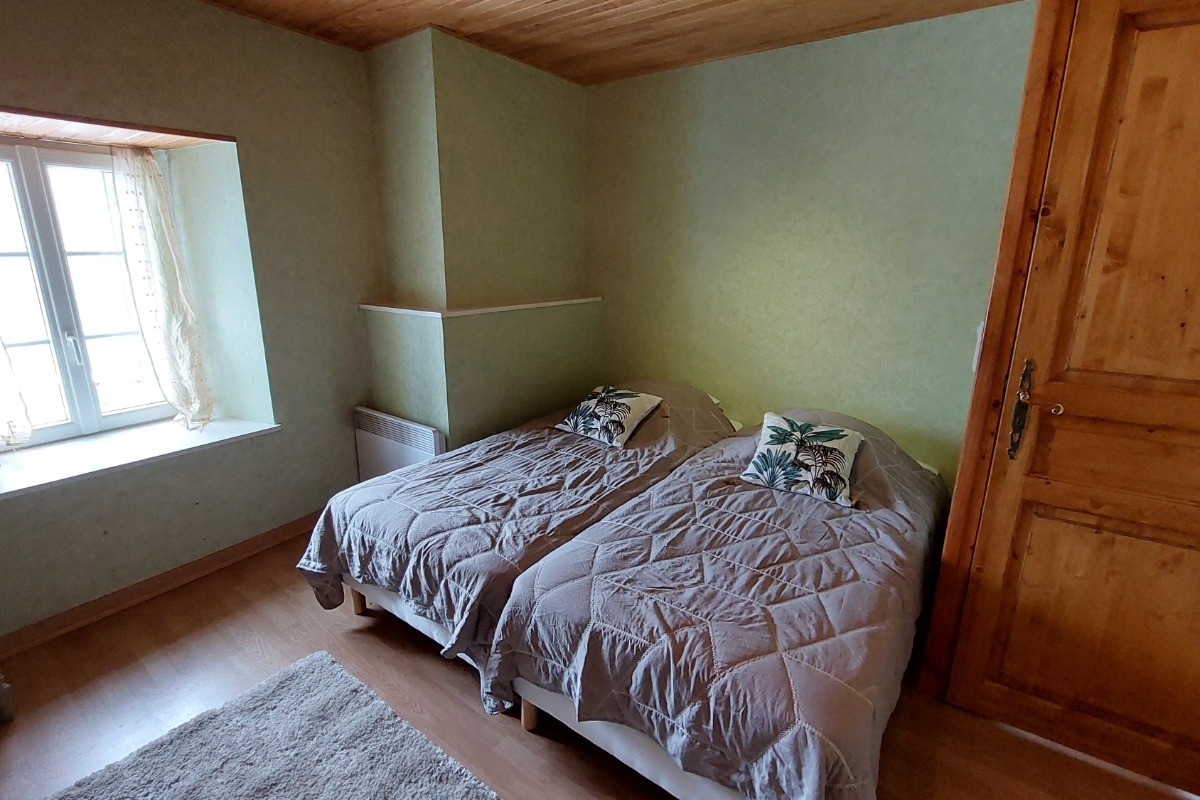Chambre avec 2 lits simple