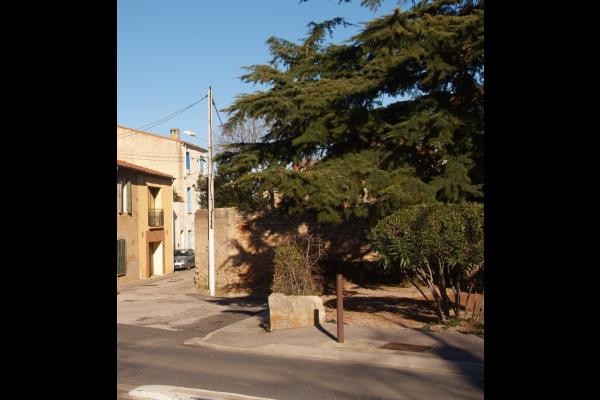 Carrer des Glycines et jardin public