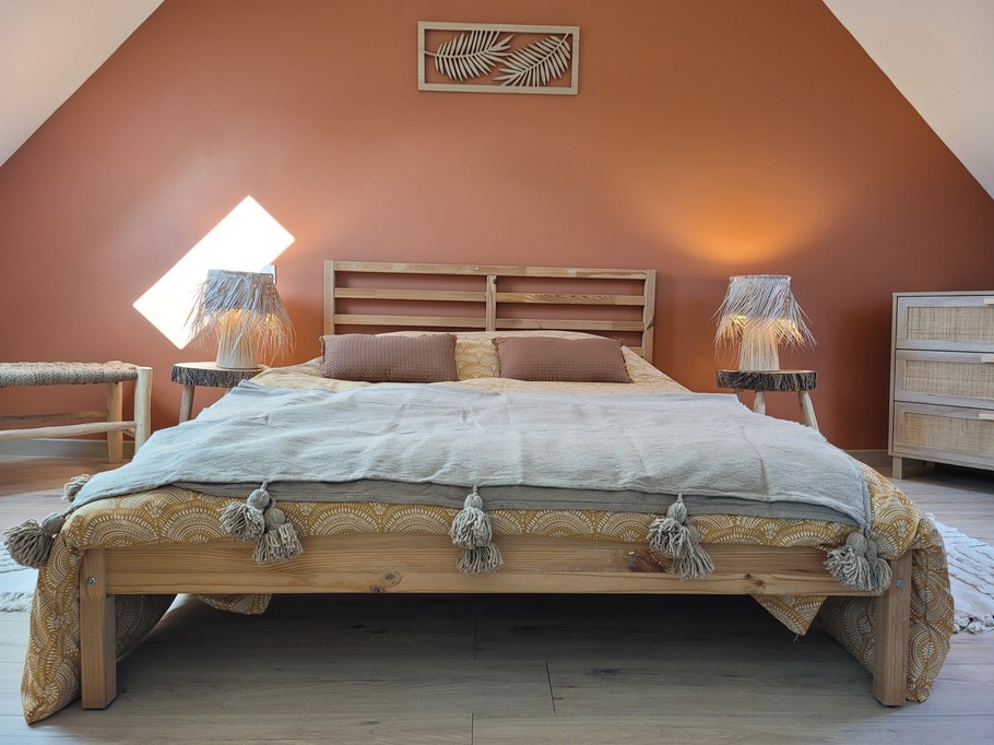 Location Ty Kermaudez, Clévacances, Paimpol, Chambre lit 160 étage droite