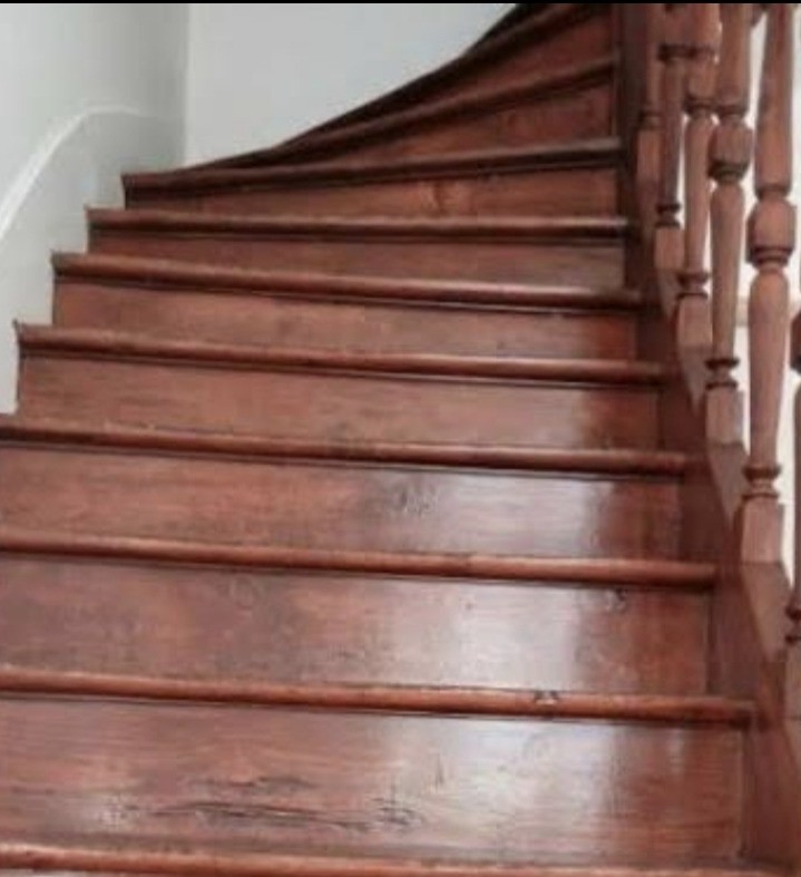 Accès par escalier au logement - La Studette