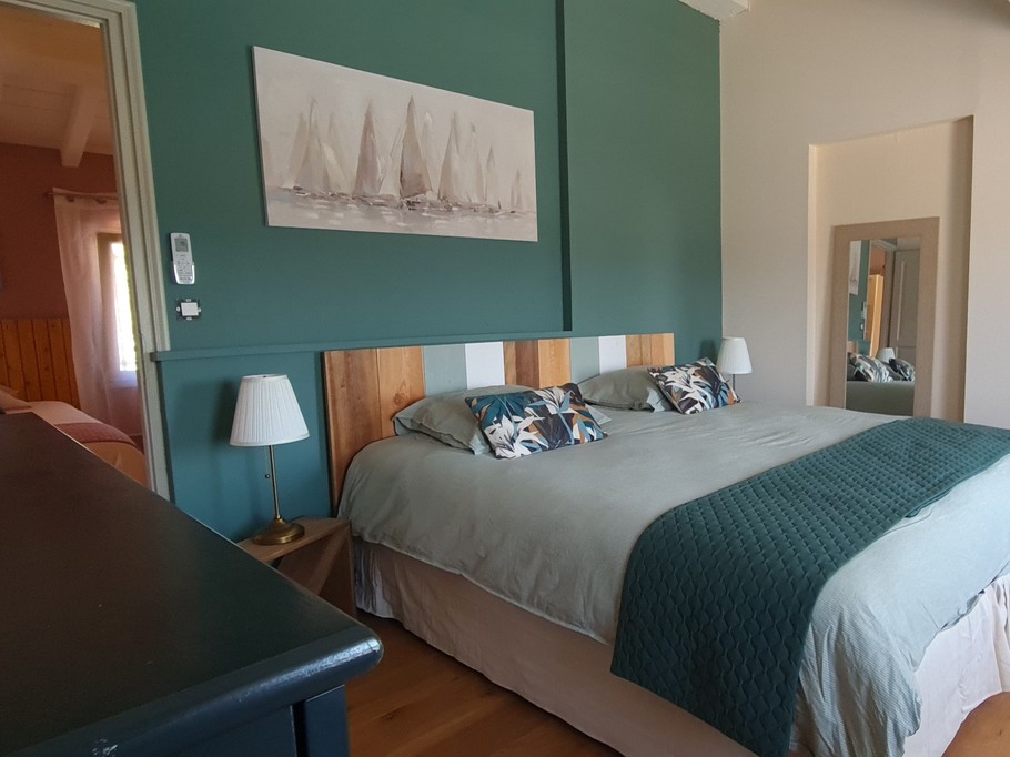 Room4