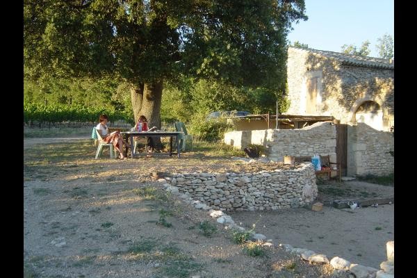 La tavle sous le chêne