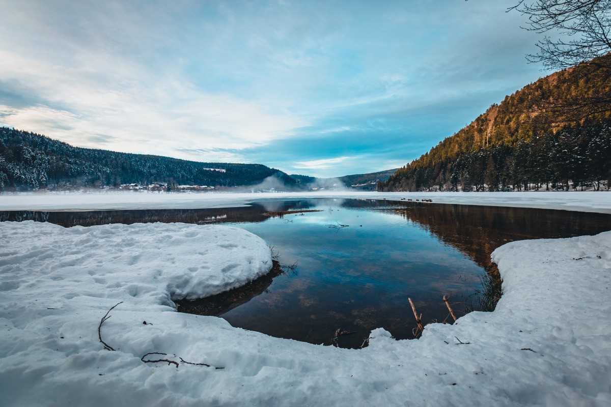 © Valentin Pacaut-The Explorers-Lac de Longemer en hiver-XONRUPT-LONGEMER