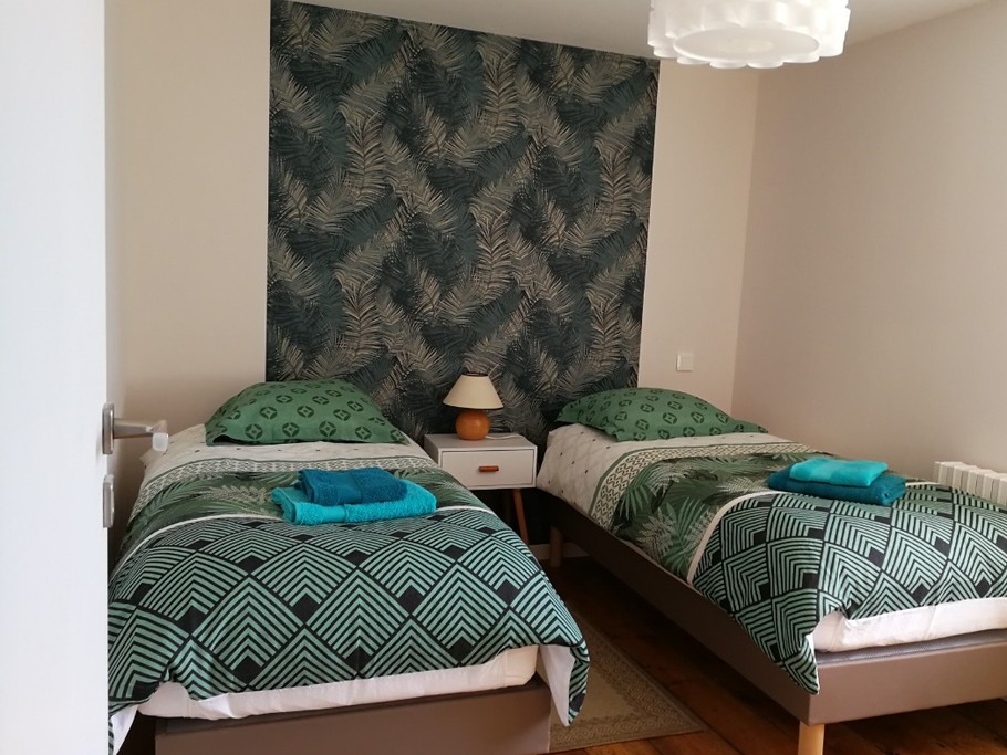 location Le Faouët Clévacances Cozic possibilité chamvre 2 lits de 80