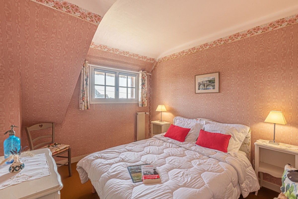 Bedroom with 1 double bed (140cm)