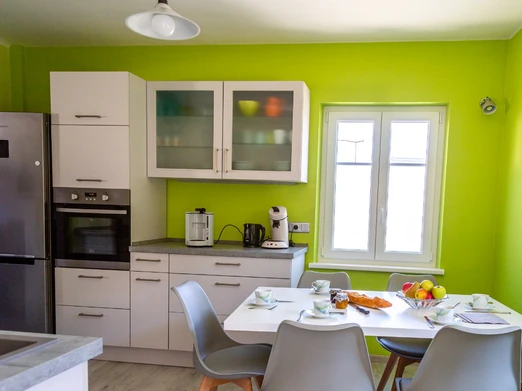 Dining room/kitchen