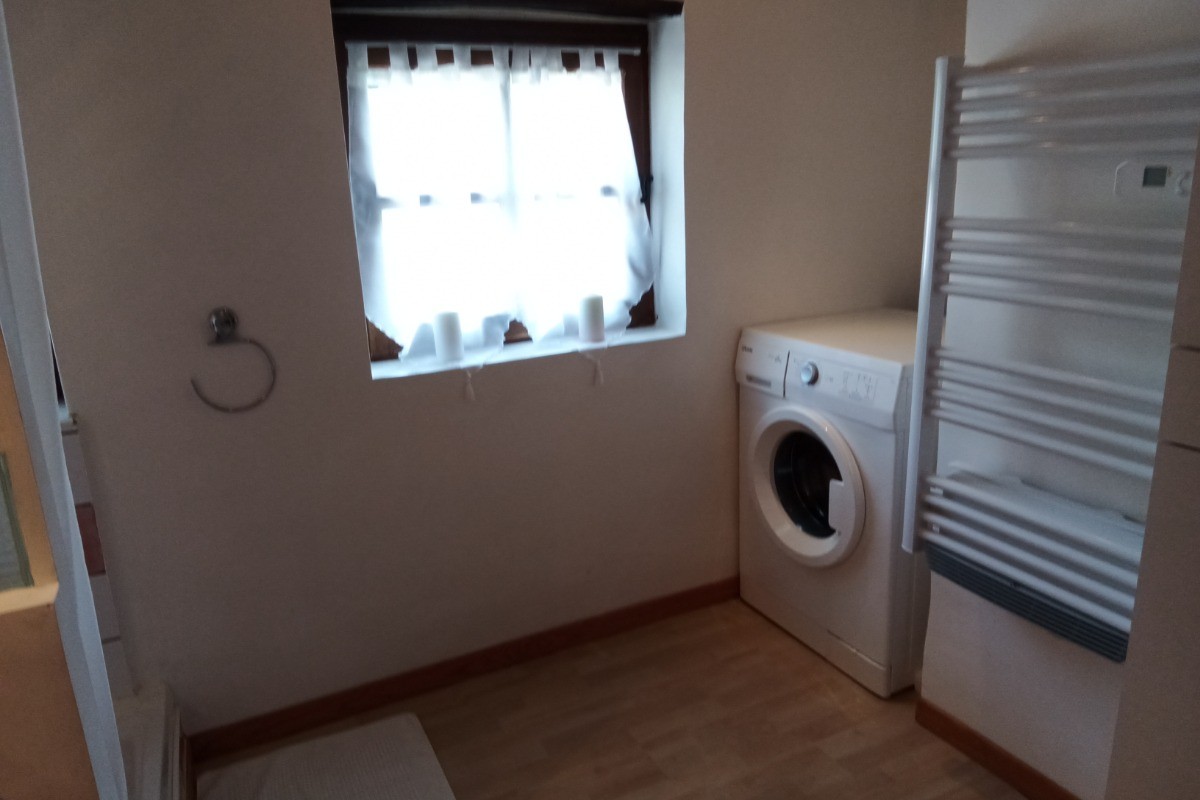 Et son lave-linge, La Maison de Thalia, au cœur du village (proche Sisteron, Provence)