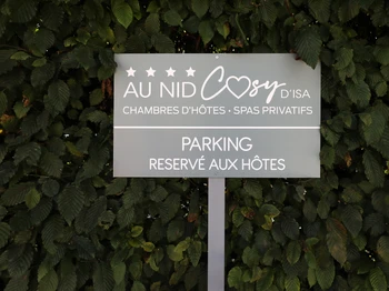 Parking extérieur - Chambre cosy Le Nid Cosy d'Isa