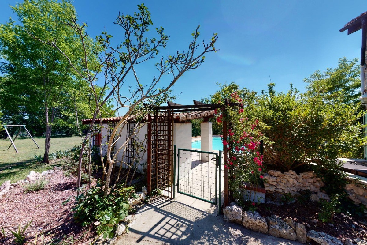 Photo n° 16 de la location