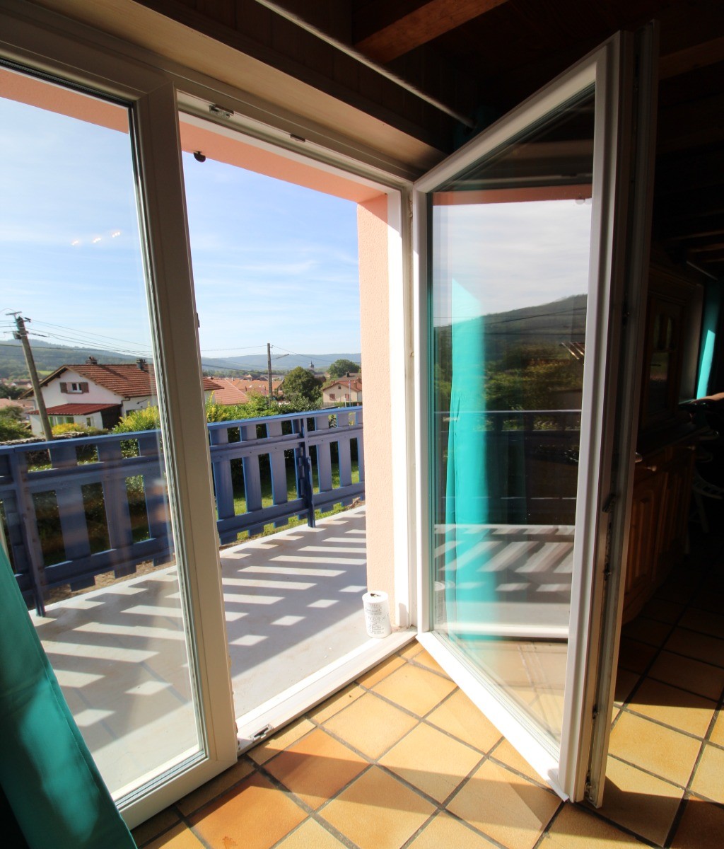 Grand balcon - Maison à Fraize