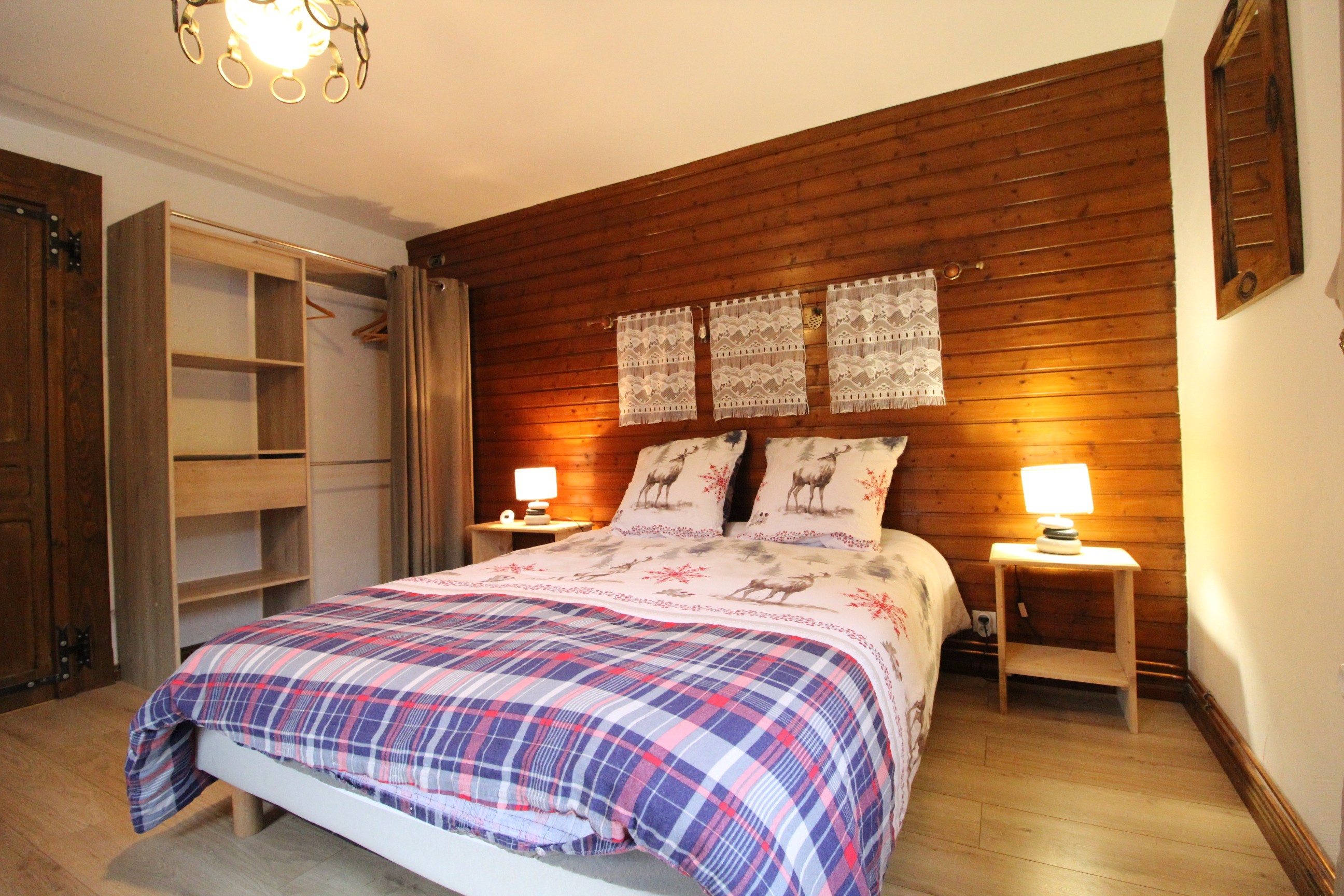 Chambre 3 couchages - Appartement tout confort avec jacuzzi à Plainfaing