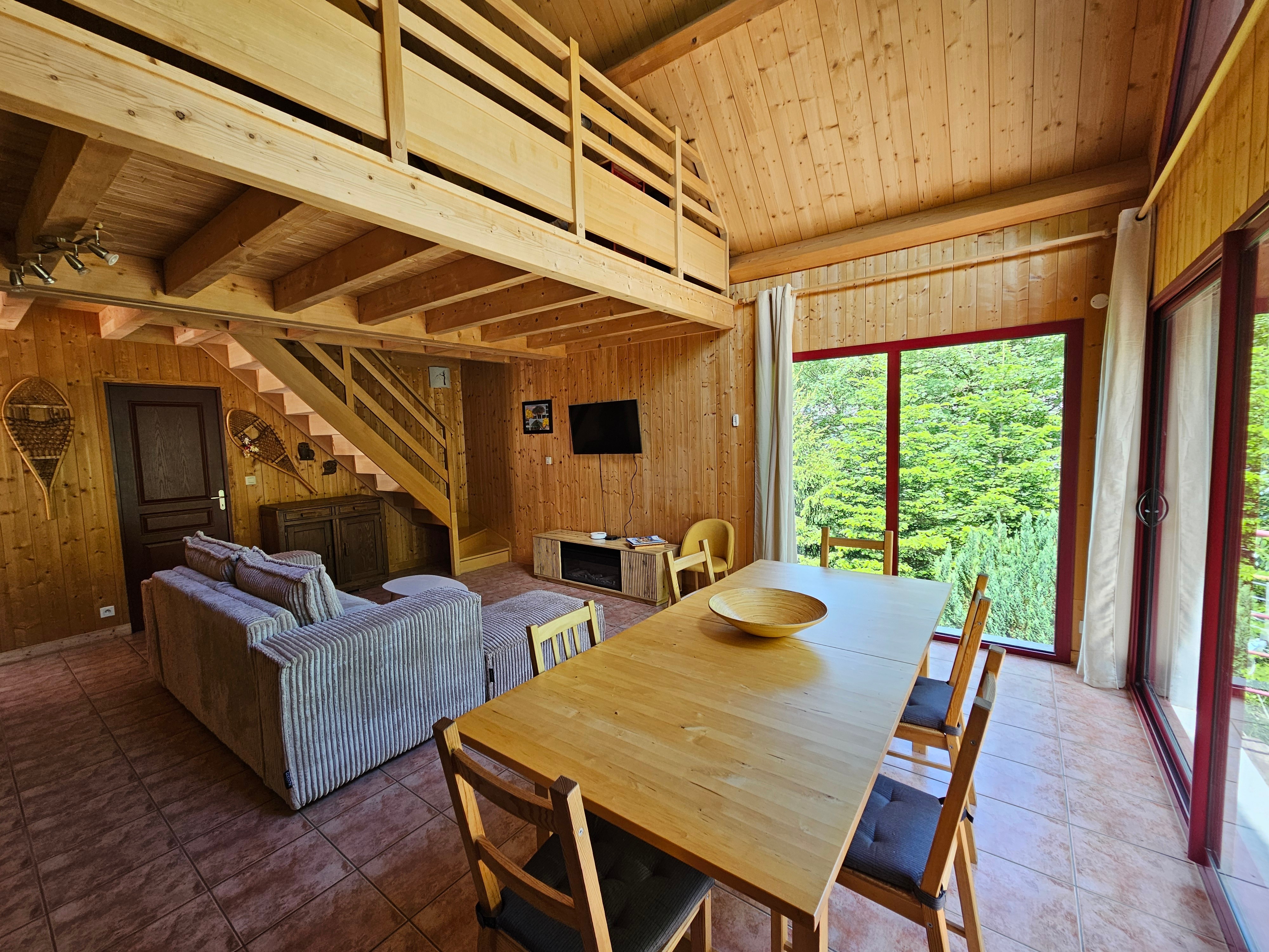 "Les Chamois" holiday cottage in Mont-Dore: The living room