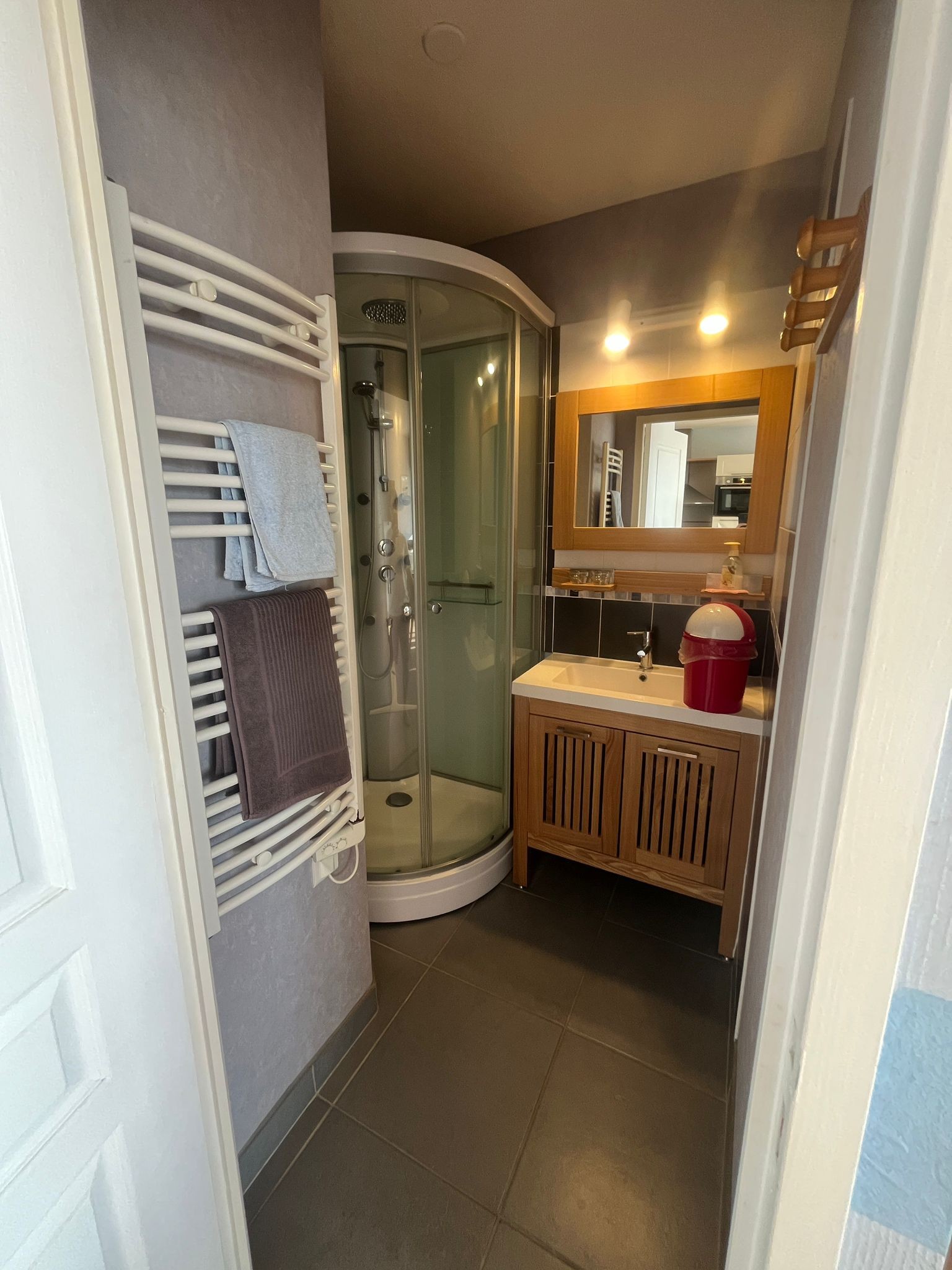 Salle de bain et wc séparé