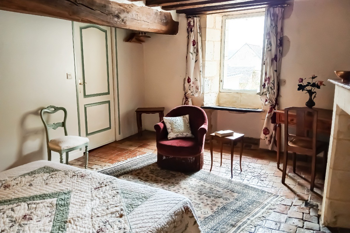 Chambre parentale R+1 (vue depuis le lit)
