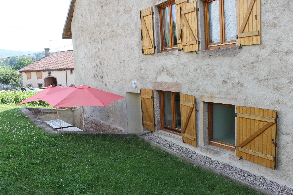 Coté terrasse  - Gîte Chez Claude et Béatrice