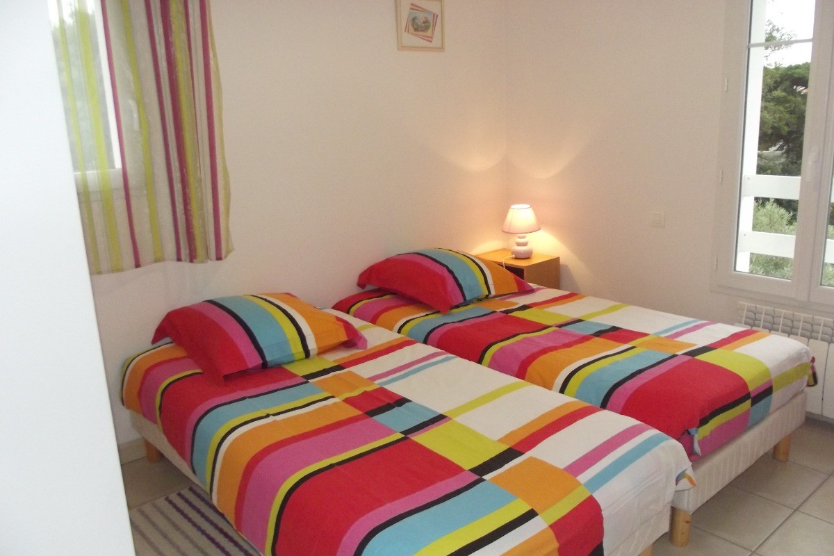 chb 6 2 lits de 90 couette 140x190