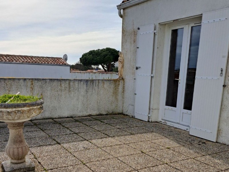 Maison familiale pour 6 personnes, avec jardin clos et garage, proche de la plage à pieds, St Denis d'Oléron, ile d'Oléron, en Charente maritime