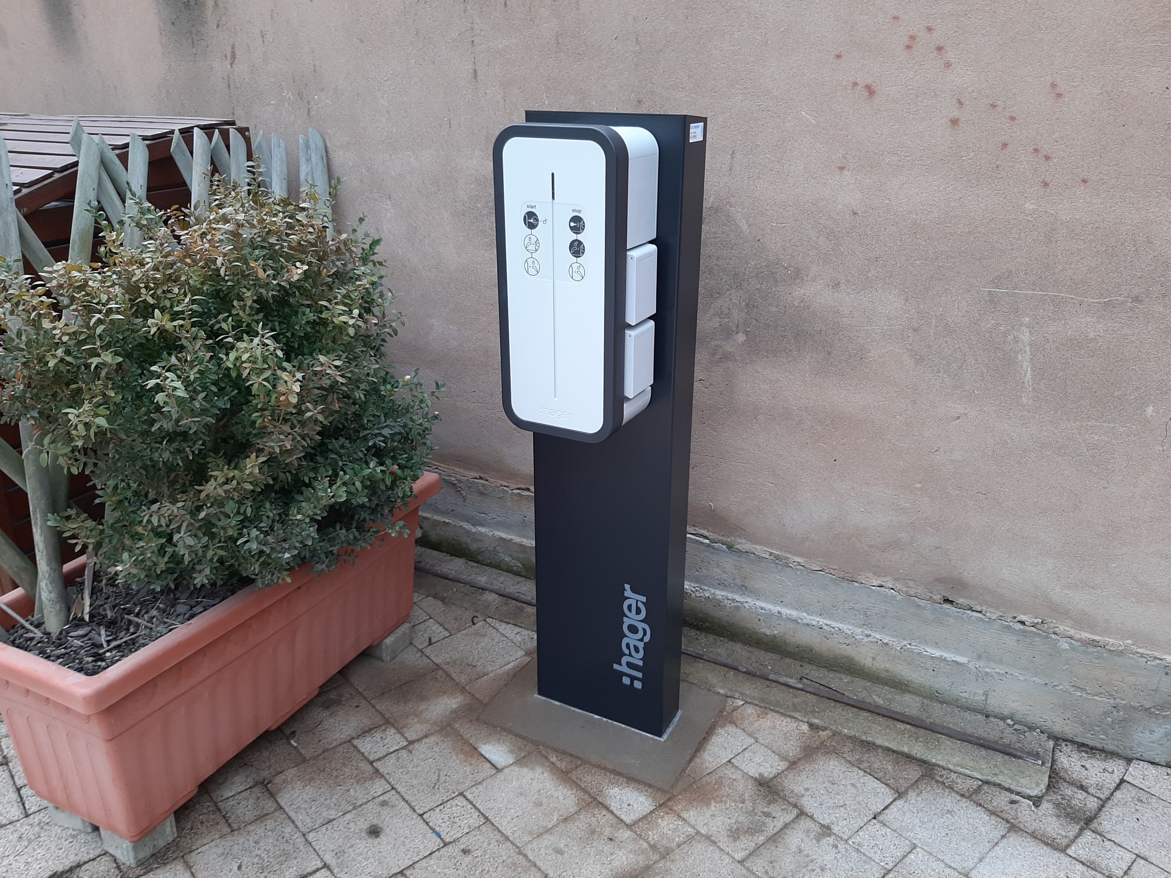 Borne de charge VE