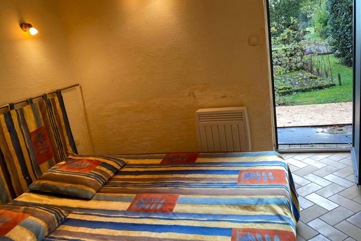 Chambre 1 en rez-de-chaussée avec un lit en 160 modulable en 2 lits 80