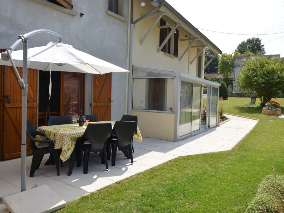 Terrasse et véranda Gîte du Lavoir