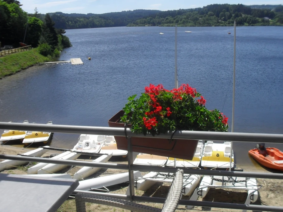 le lac de Lavalette à 15 min. en voiture du meublé Clévacances