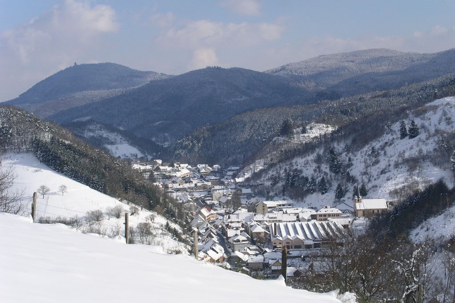 Rombach le Franc dans le Val d'Argent
Au loin, le château du Haut Koenigsbourg