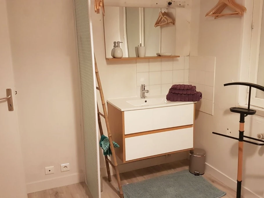 Coin toilette chambre etage