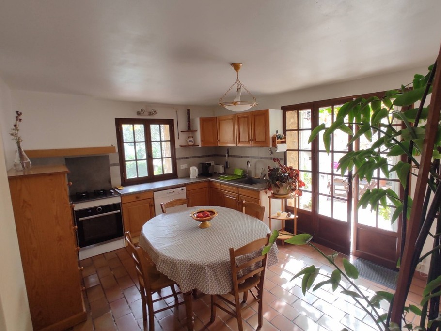 La cuisine - Maison en pierres en Drôme Provençale