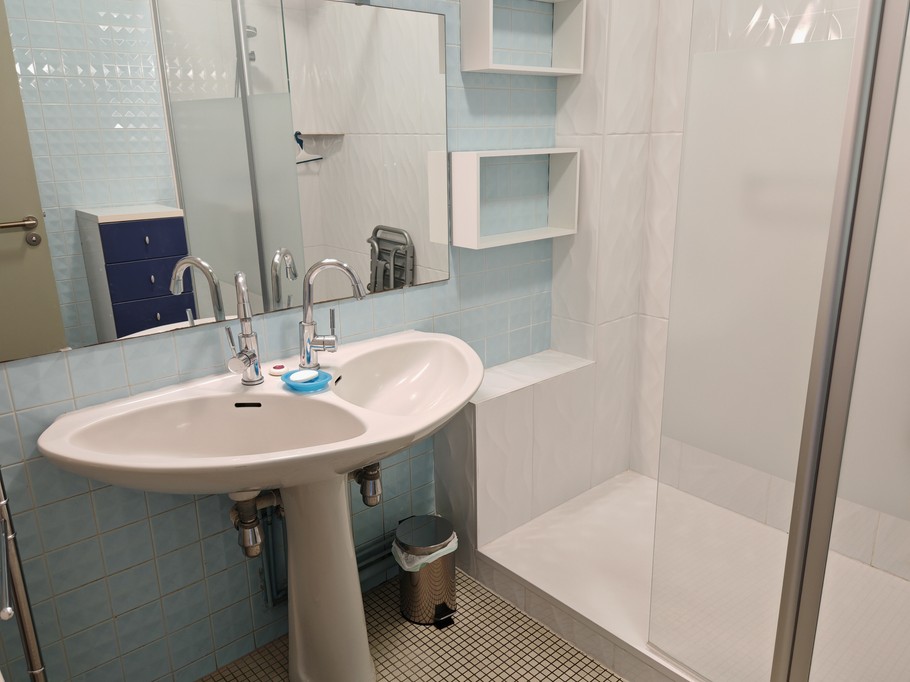 Shower room - double washbasin