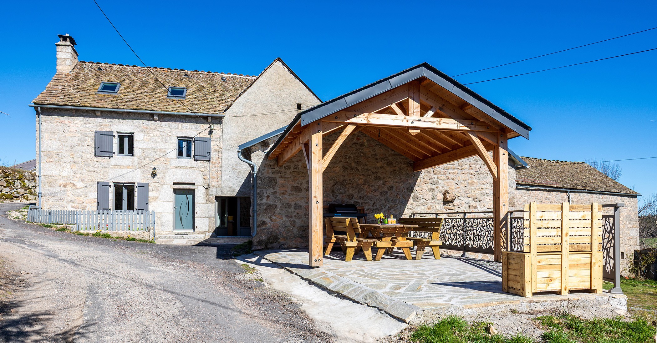 Detached house in Lozère with fireplace and terrace