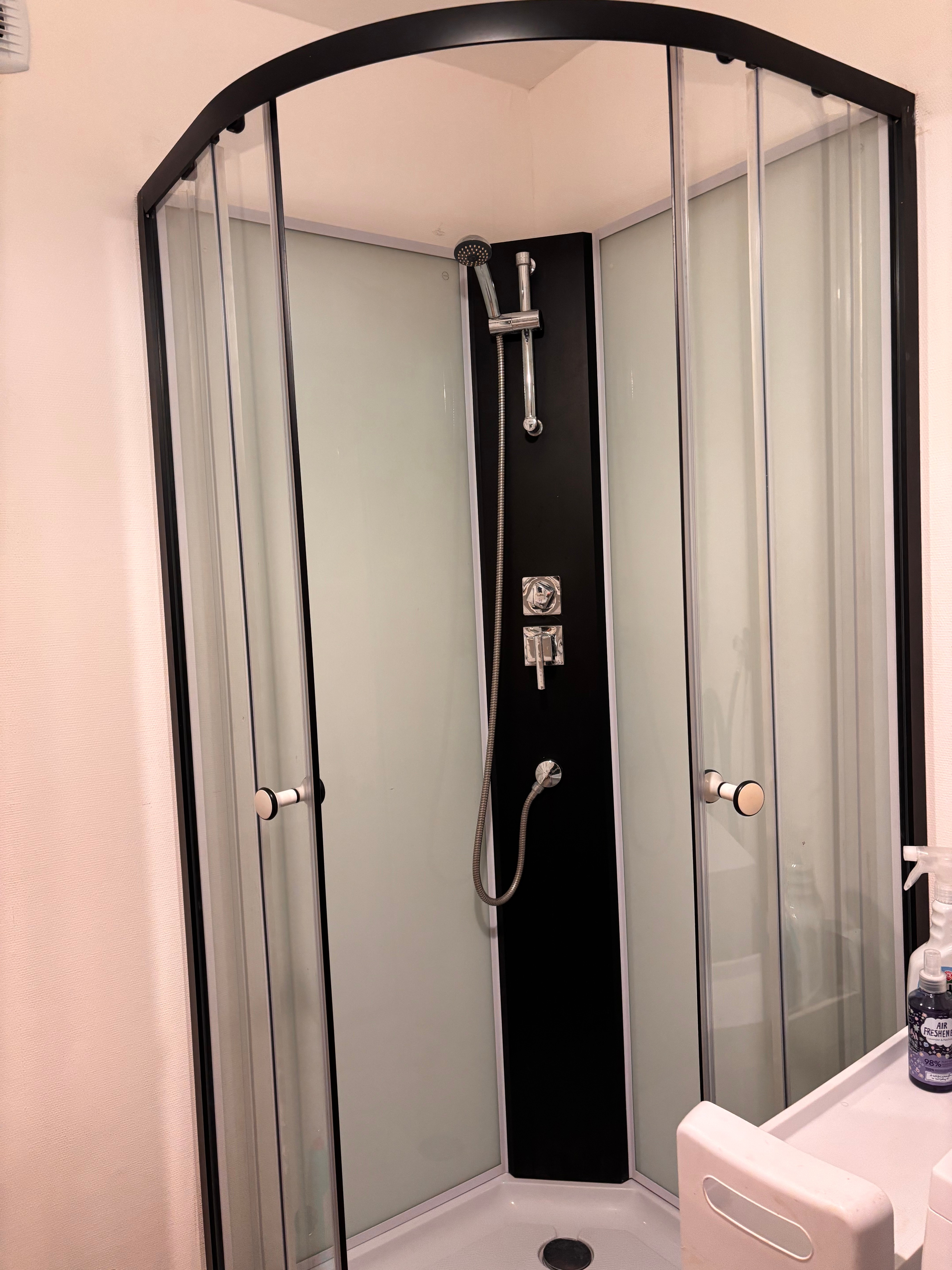 Salle d'eau  - Appartement familial Begnécourt, Vosges