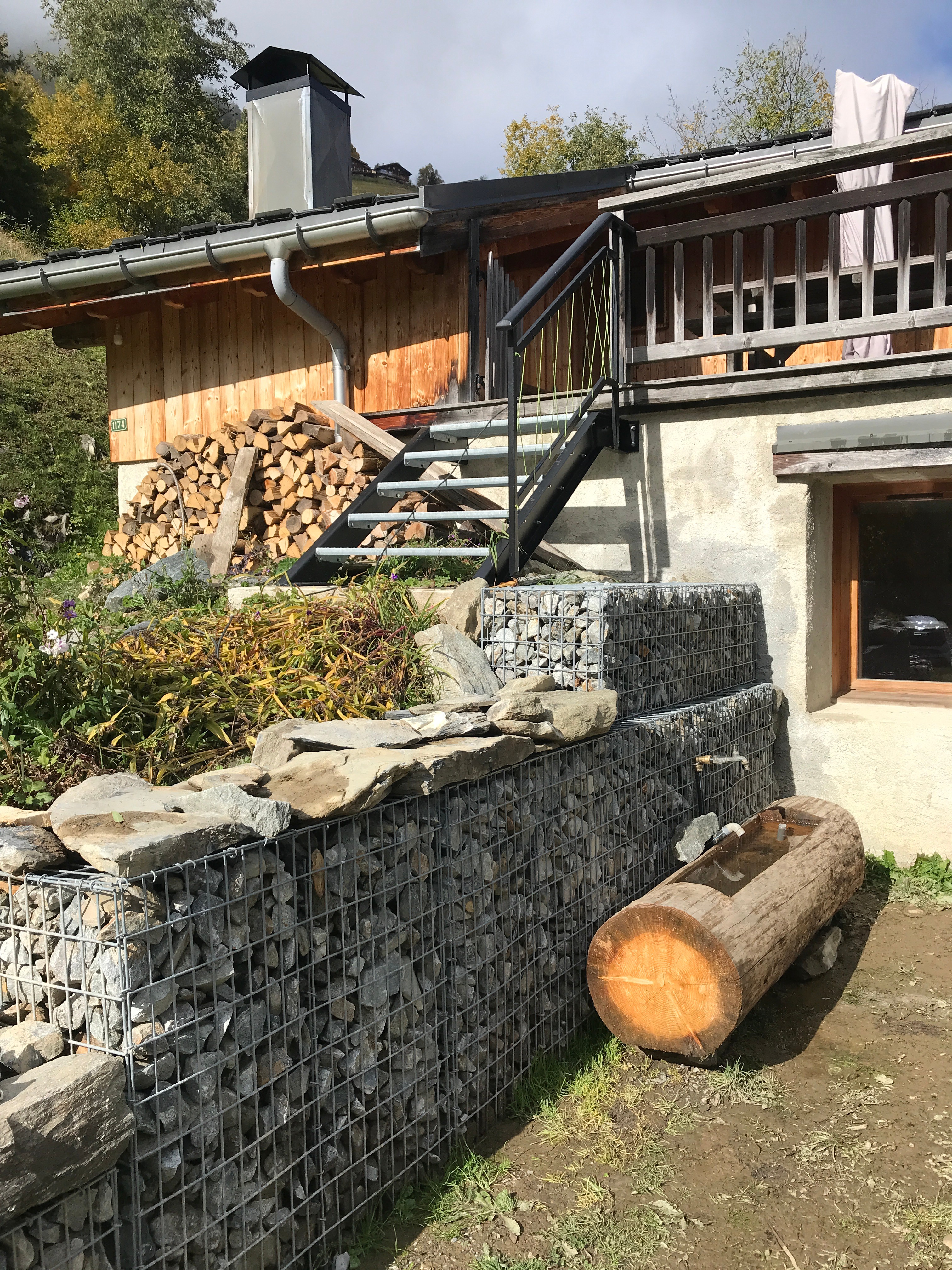Façade sud Escalier accès terrasse