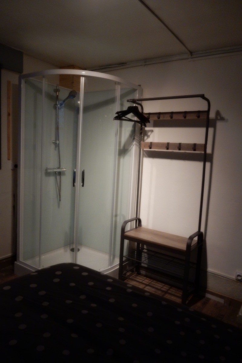 Douche chambre rez-de-chaussée