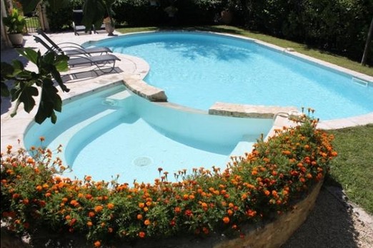 Jacuzzi et piscine