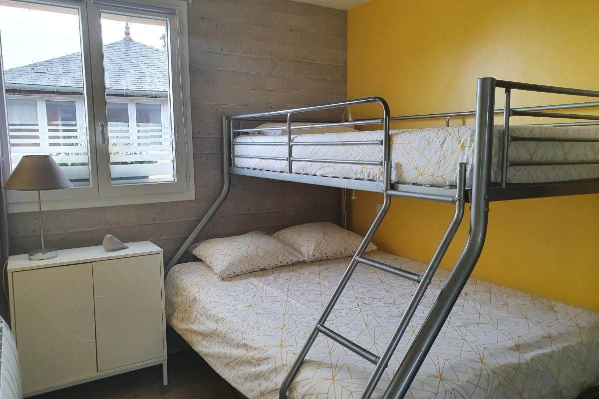 CHAMBRE A COUCHER