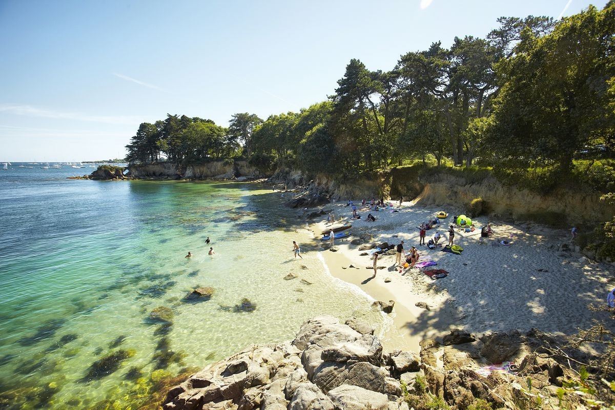Beg Meil cove