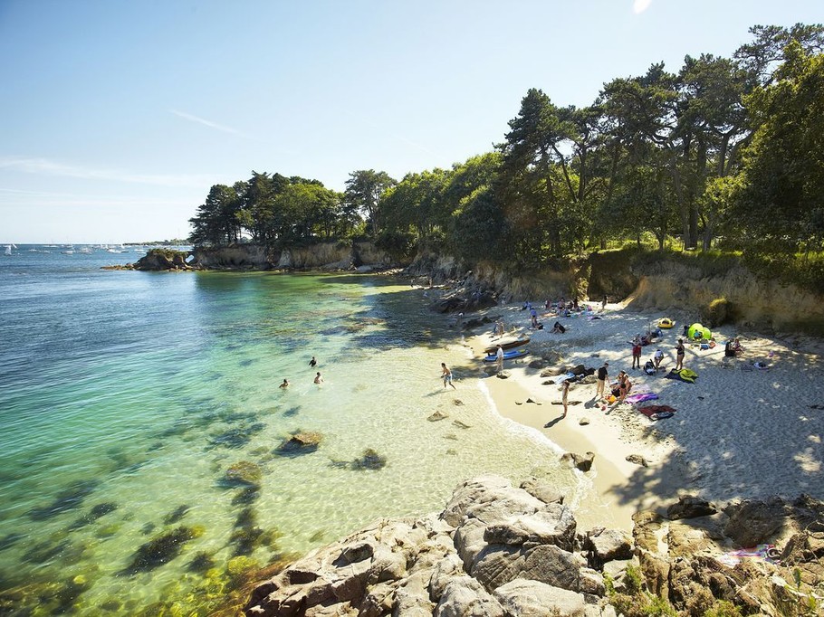 Beg Meil cove