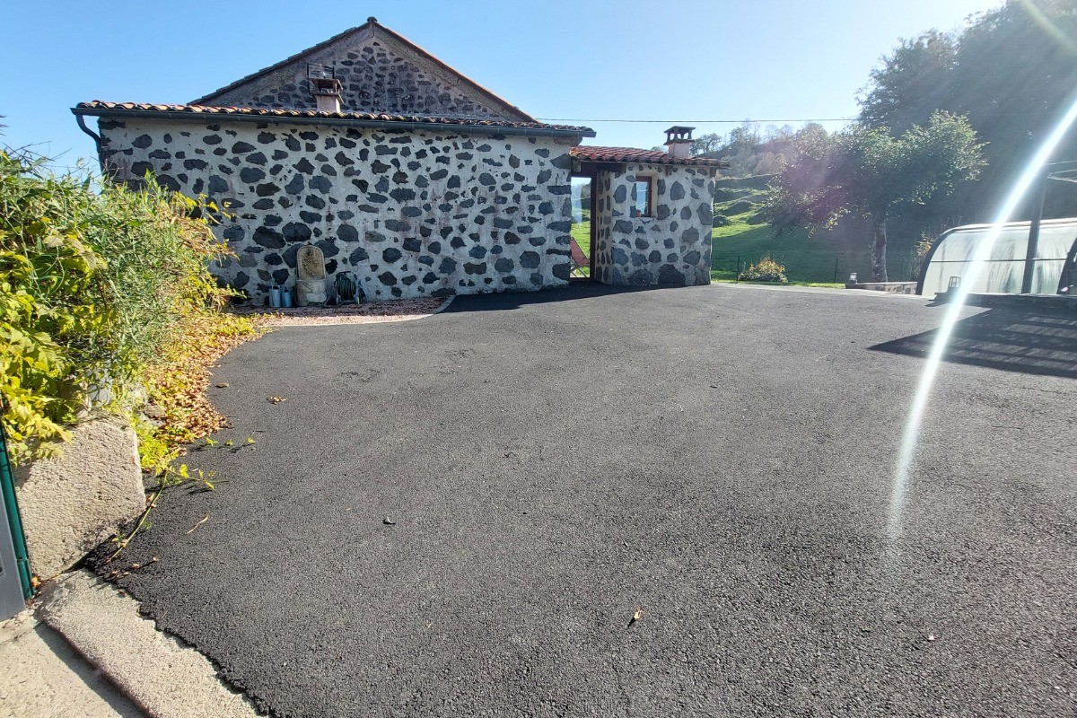 L'arrivée  à La Serbe