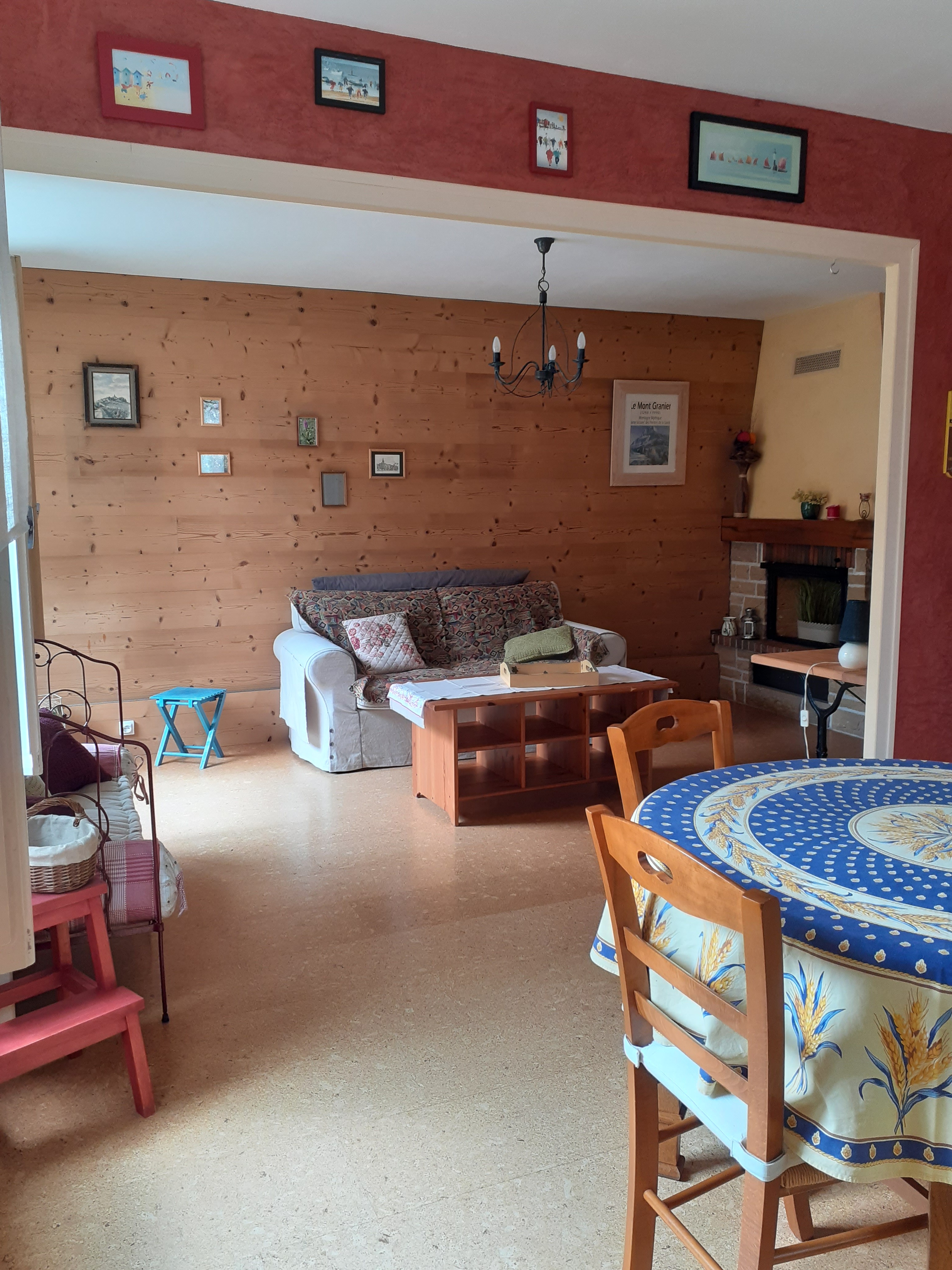 Séjour ouvert sur salon