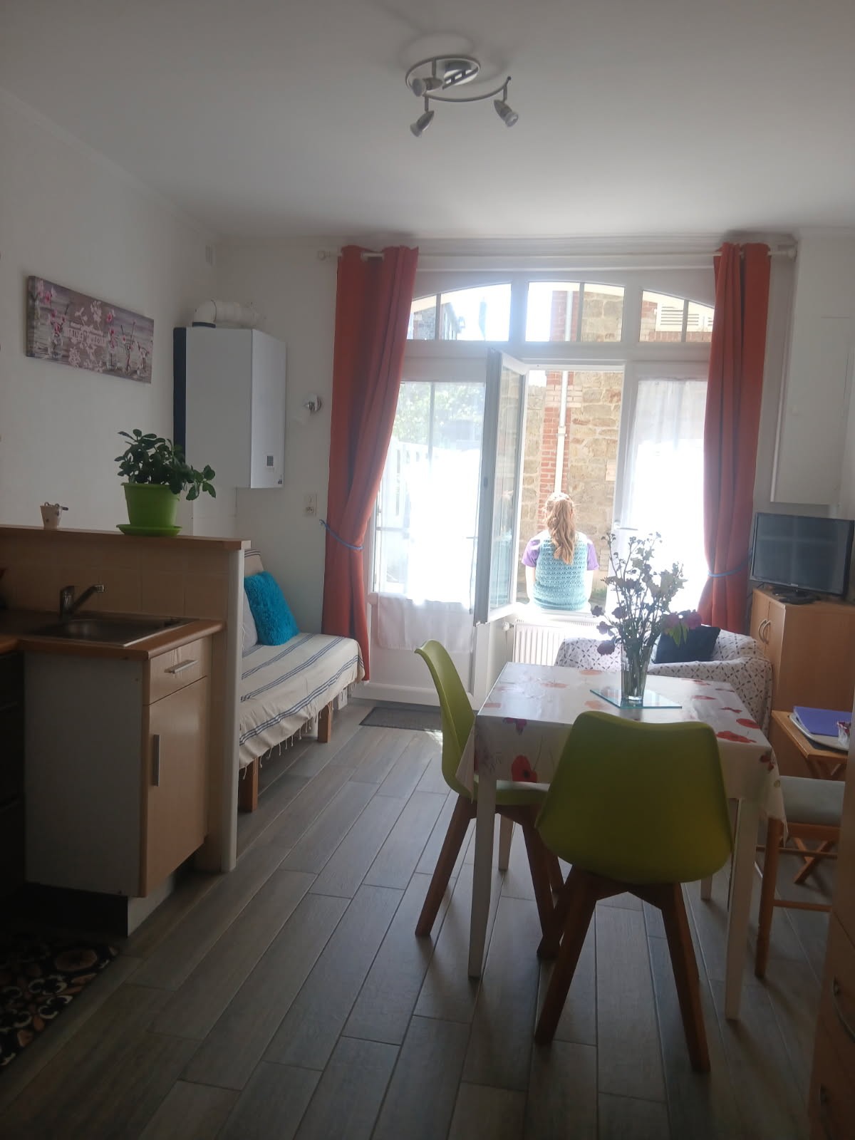 living room kitchen