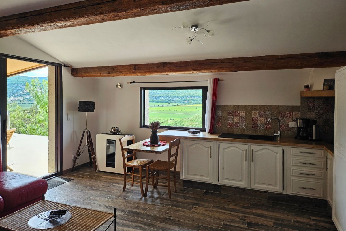 Intérieur de la location, Gîte le Larès, Domaine la Melette