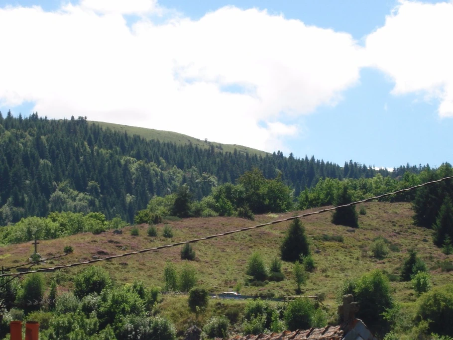 Vue sur la Rode et la Montagnoune