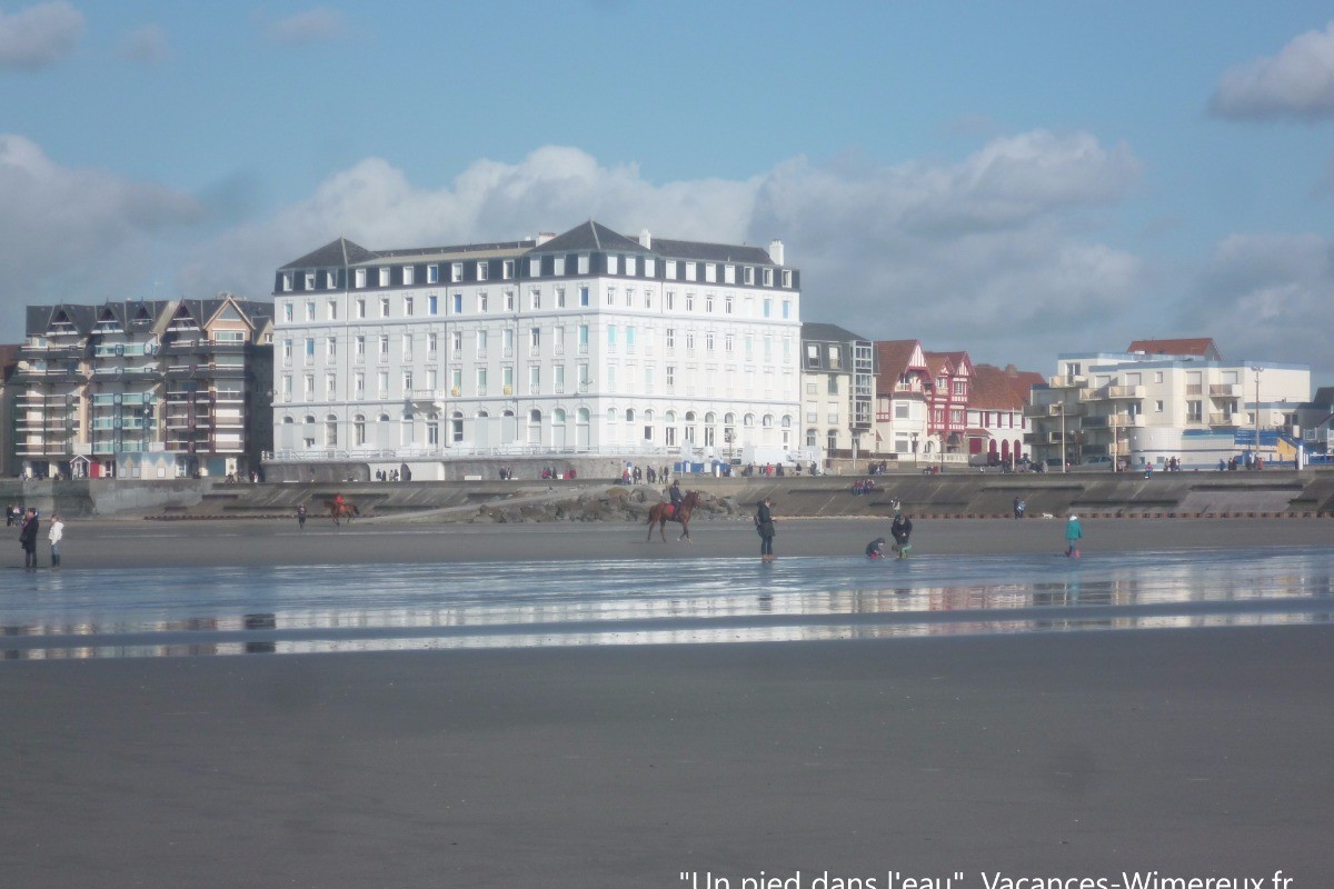 Vue sur notre résidence "Côte d'Opale" depuis la plage