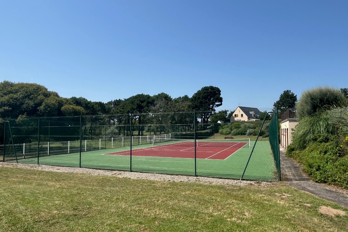 Terrain de tennis