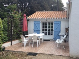 Terrasse côté pièce de vie