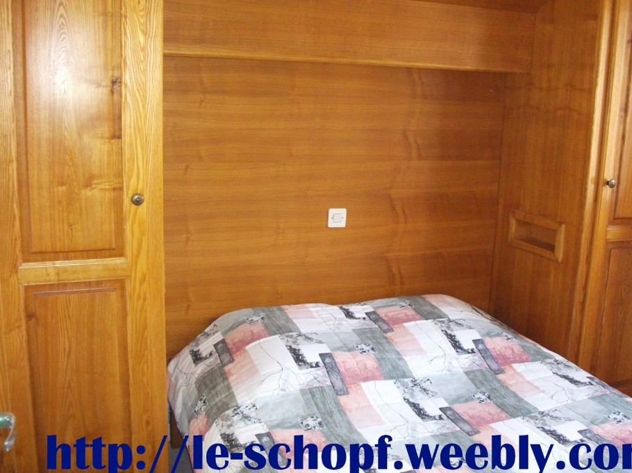 140x 190cm bed