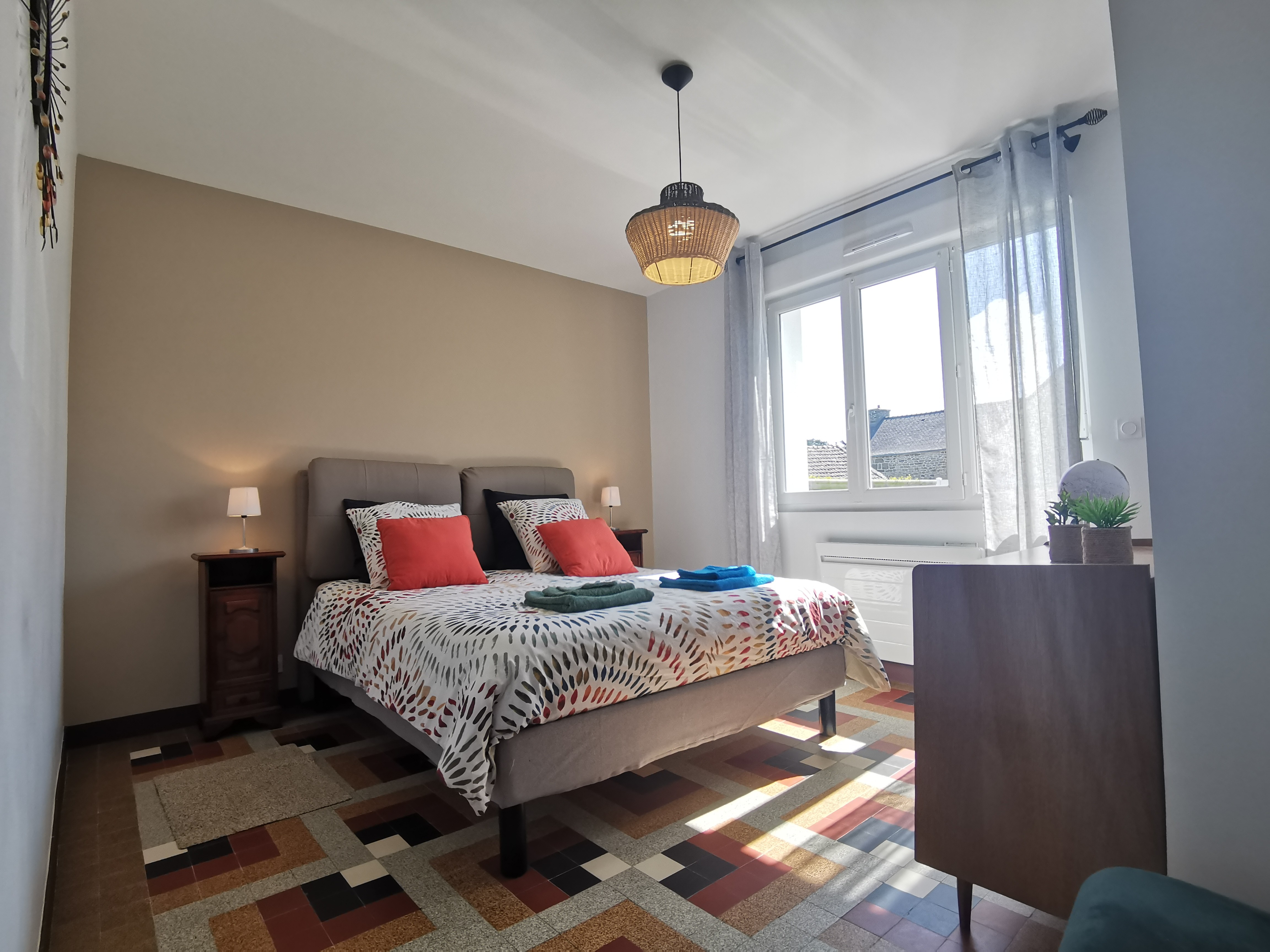 chambre avec lit 160