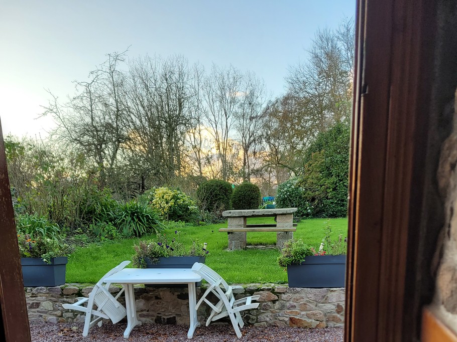 Le Grand, location de vacances Clévacances, espace extérieur